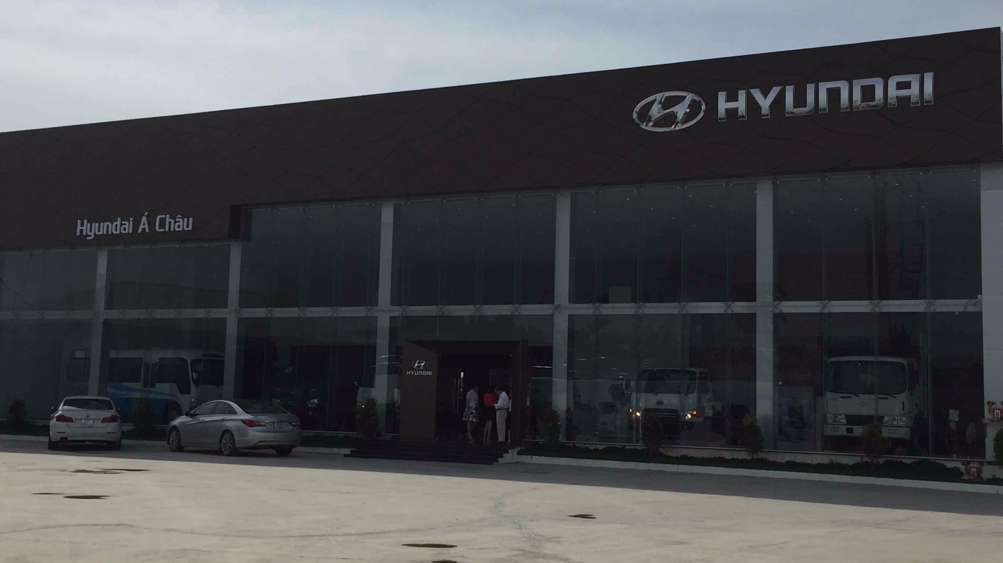 Showroom Hyundai Á Châu